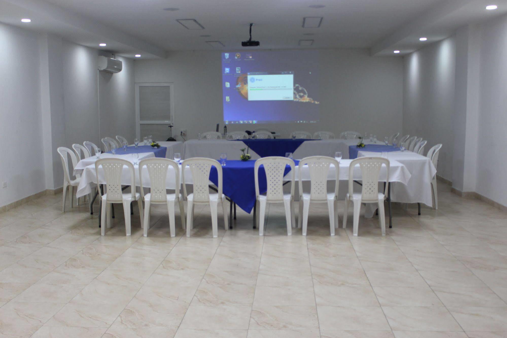 Ayenda 1501 Metropolitana Plaza Bucaramanga Exterior foto